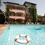 Romantik Castello Seeschloss Hotel 4*