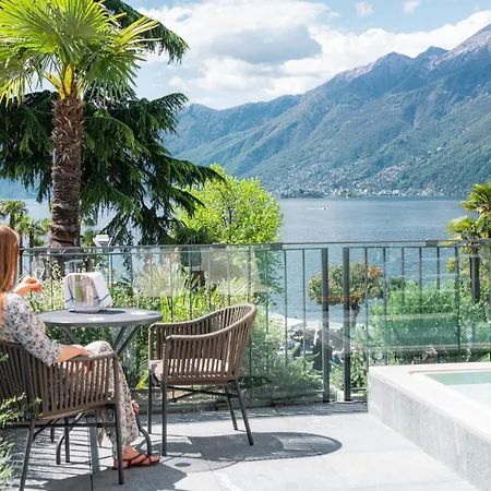 Hotel Castello Seeschloss, Lake & Pool Castle 4*