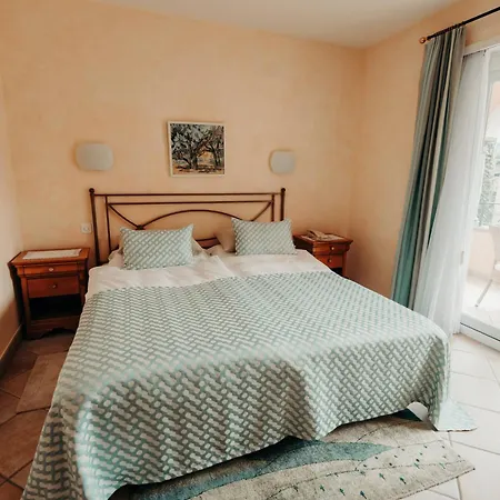 Hotel Castello Seeschloss, Lake & Pool Castle 4* Ascona