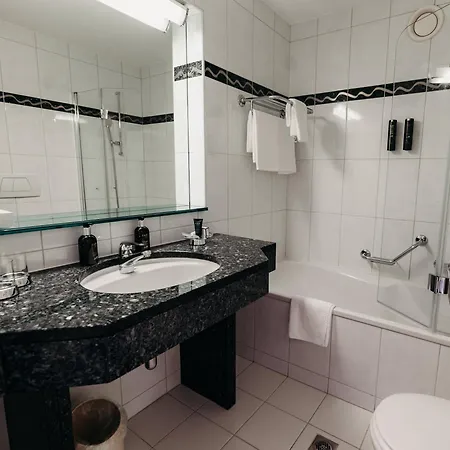 Romantik Castello Seeschloss Otel Ascona