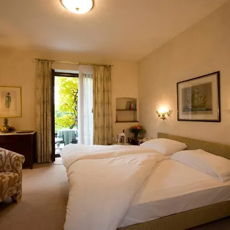 Hotel Castello Seeschloss, Lake & Pool Castle 4*