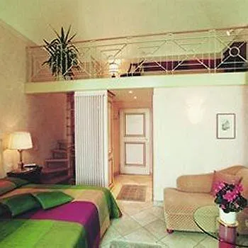 מלון Hotel Castello Seeschloss, Lake & Pool Castle אסקונה