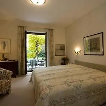 Hotel Castello Seeschloss, Lake & Pool Castle מלון 4*