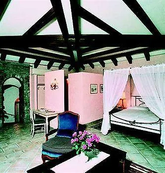 Hotel Castello Seeschloss, Lake & Pool Castle מלון 4*
