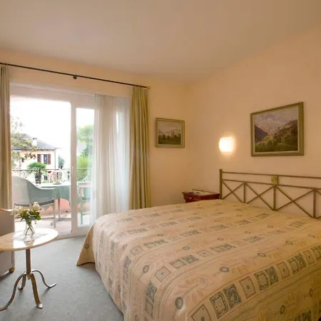 מלון Hotel Castello Seeschloss, Lake & Pool Castle 4*