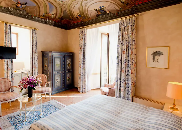 Romantik Castello Seeschloss Hotel 4*