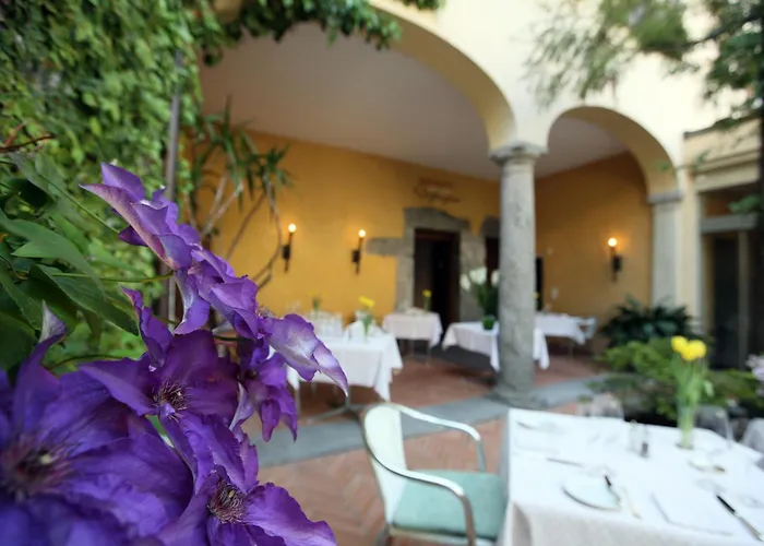 Romantik Castello Seeschloss Hotel 4*