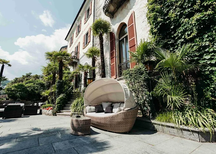 Romantik Castello Seeschloss Hotel 4*